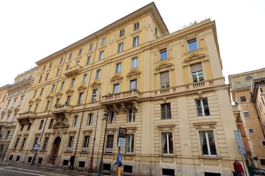 Elegant Apartment In The Heart Of Rome-Navona Area Zewnętrze zdjęcie