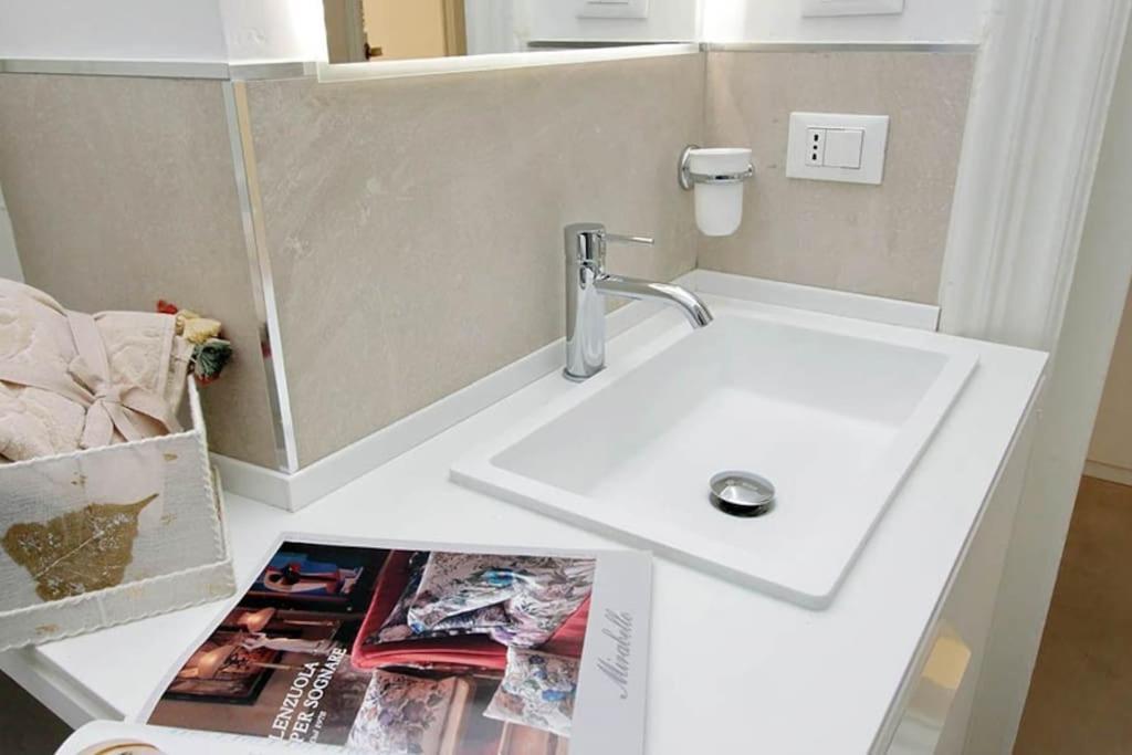 Elegant Apartment In The Heart Of Rome-Navona Area Zewnętrze zdjęcie