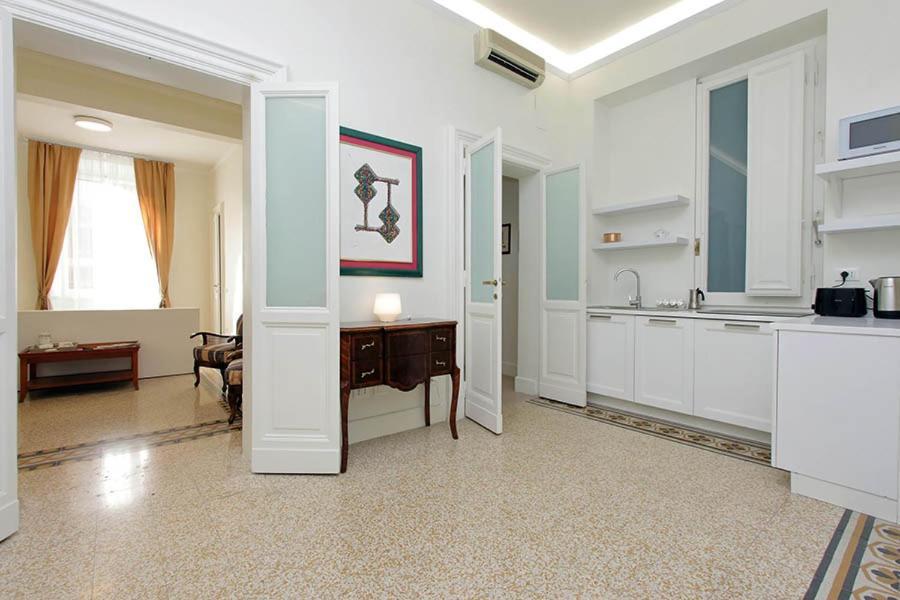 Elegant Apartment In The Heart Of Rome-Navona Area Zewnętrze zdjęcie